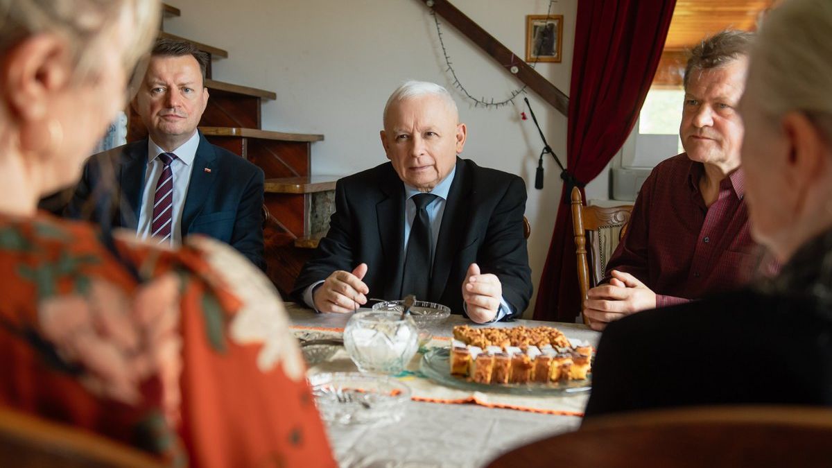 Nejde to podle plánu. Kaczyński ze strachu z porážky vystupuje ze stínu